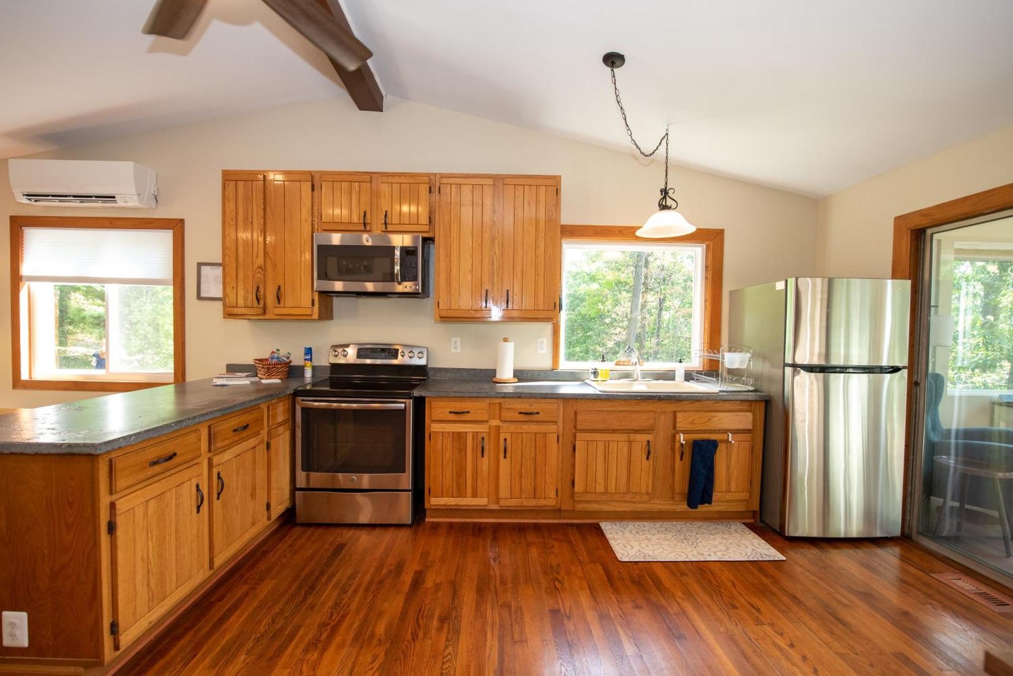 Family Friendly Mountain Cabin With Steam Shower Villa Harpers Ferry Eksteriør billede